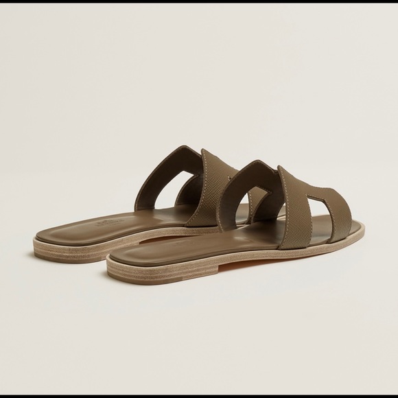 SOLD! Hermes Oran Sandals Etoupe - Picture 3 of 4